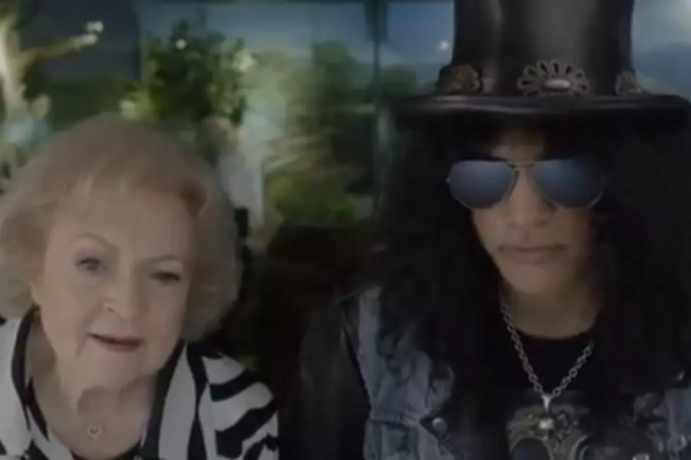 Slash a Huge Betty White Fan "Since Her Mary Tyler Moore Days"